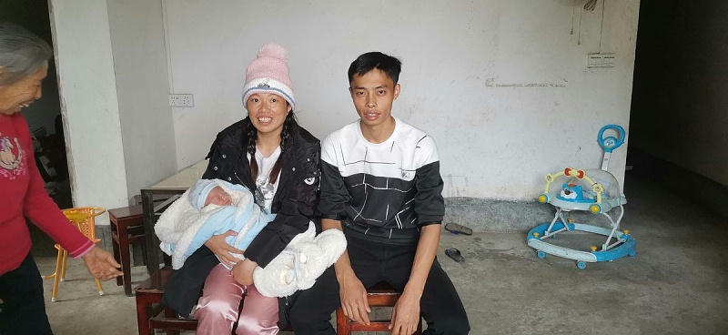 ���������ܼ��װ���������������Ա��Я�ֹ��� (8)