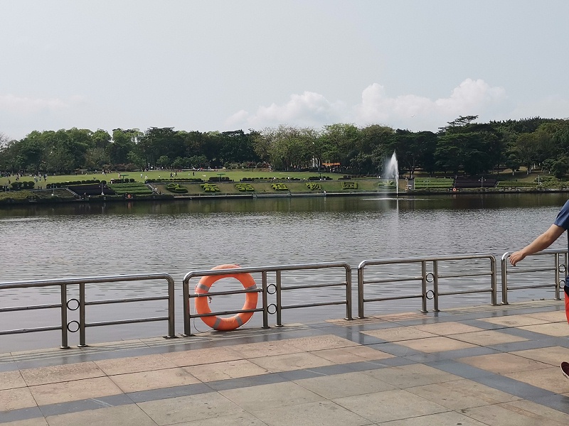 �������ջᡪ���ж����㣬����һ����������